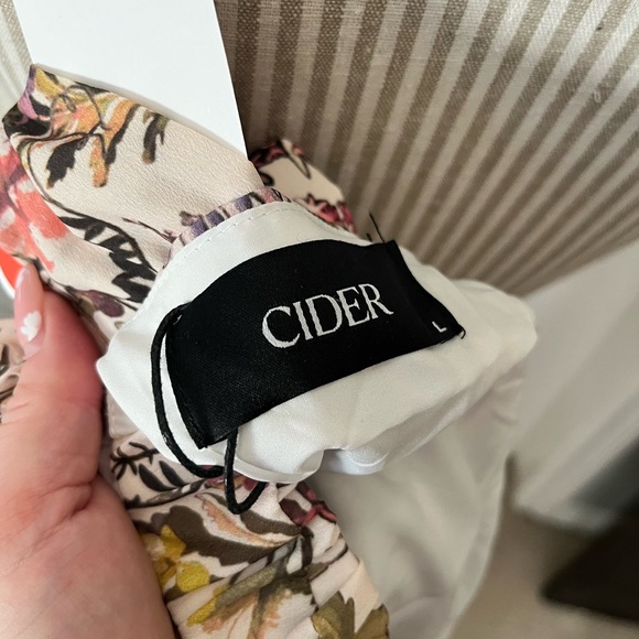 BNWT Floral Knotted Cutout Maxi Dress - Picture 7 of 10